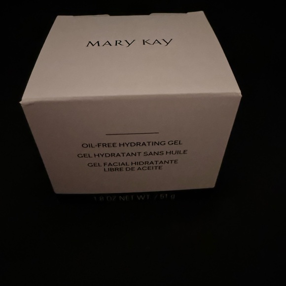 Mary Kay Other - Mary Kay Oil Free Hydrating Get New in Box